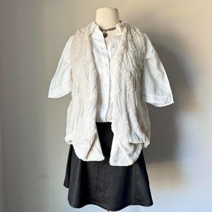 NWT Battalion Super Soft Fuzzy Cream Vest